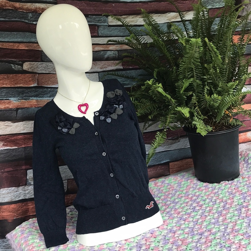 Hollister Cardigan